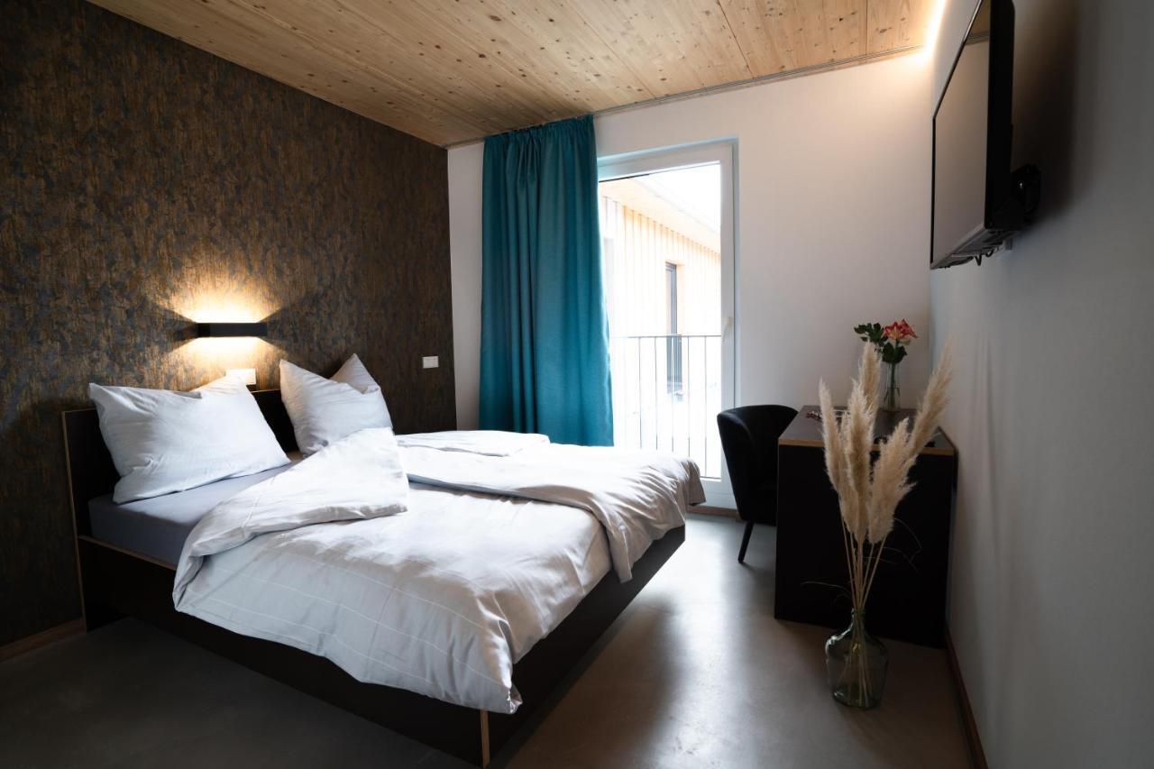 Motel Q Zimmern ob Rottweil Bagian luar foto