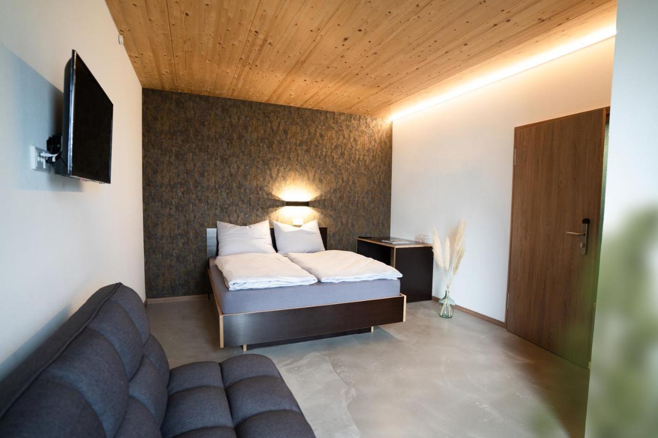 Motel Q Zimmern ob Rottweil Bagian luar foto